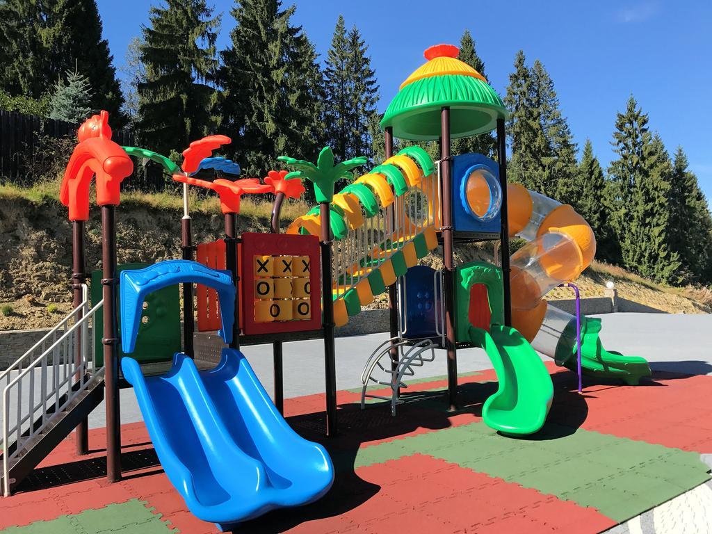 Grand Stasinda Bal Sylwestrowy Animacje Impreza Integracyjna Dwa Posilki Bogaty Bufet Baseny Kregielnia Grota Sauny Squash Silownia Place Zabaw Widoki 1000Mnpm Bukowina Tatrzanska Exterior photo